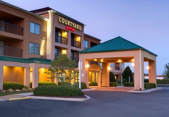 Courtyard By Marriott Richmond Airport Hotel Sandston Exterior photo